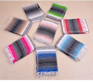 Grandes couvertures de yoga mexicaines vintage de qualité supérieure en acrylique recyclé en Inde par HARSHIT INTERNATIONAL - Product Image 1