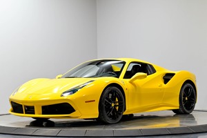 Meilleur prix, meilleur rapport qualité-prix, 2017 488 Spider, boîte automatique 7 vitesses, avec jantes forgées peintes de 20 pouces - Product Image 1
