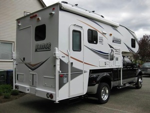Cápsulas Espaciales Prefabricadas de Acero Inoxidable de Alta Calidad, Diseño Nuevo 2026, 45m, 6 Personas, Caravana Moderna Desplegable - Product Image 6