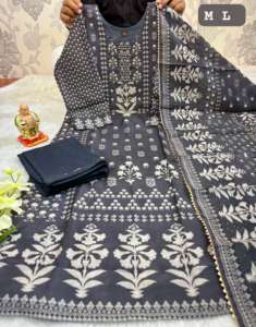 ชุดปาร์ตี้คุณภาพระดับพรีเมี่ยมผ้ามัสลินเนื้อแน่นพิมพ์ลายผ้าไหมแชนเดอร์พร้อมกางเกงทำงานทำมือและ dupatta - Product Image 4