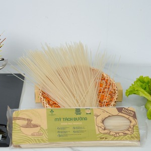 Nouilles de riz vietnamiennes fines et plates pour soupes et sautés, service de restauration, vente en gros, approvisionnement en vrac - Product Image 2
