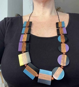 Collar de resina, accesorio de joyería atrevido y llamativo para quienes buscan la moda moderna, alta calidad - Product Image 3