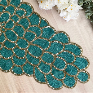 Chemin de table en perles dorées royales argentées blanches faites à la main, tapis de table de luxe pour la décoration de mariage - Product Image 1