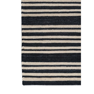 พรมทอแบนลายทาง Nomadic Threads รุ่น PDJT-775 ทำจากปอกระเจาและป่าน สำหรับใช้ในบ้าน มีสีเทาและสีดำ - Product Image 4