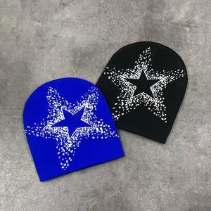 Bajo MOQ Beanie Fabricante All Over Print Cuffless Beanie Acryliy Sombreros de punto Y2K Street Hip-hop Fashion Skull Cap con logotipo - Product Image 1