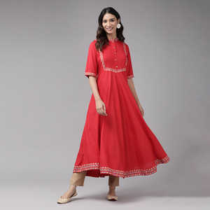 Robe Anarkali en rayonne à plis, tenue modeste en rouge, 48 pouces - Product Image 1