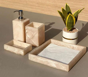 Vente à l'exportation d'ensemble d'accessoires de salle de bains faits à la main en résine durable pour la maison et l'hôtel de l'exportateur indien - Product Image 3