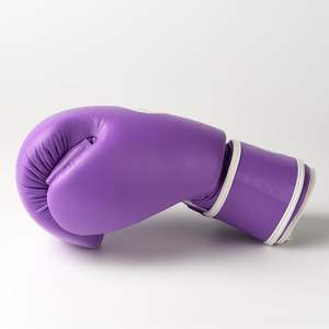 Guantes de Boxeo Muay Thai de Alta Calidad con Logotipo Personalizado, Guantes de Boxeo Profesionales de Piel Sintética para Entrenamiento de MMA - Product Image 4