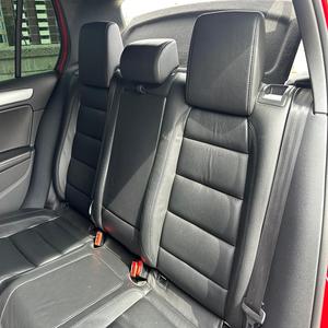 ¡Oferta Imperdible! Volkswagen Golf R 2013 Super Limpio, Transmisión Manual de 6 Velocidades, Tracción en las Cuatro Ruedas, Color Rojo Tornado, Sedán de Lujo - Product Image 4