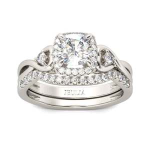 Ensemble de bagues en argent sterling de haute qualité avec coupe halo et coussin Jeulia - Product Image 1