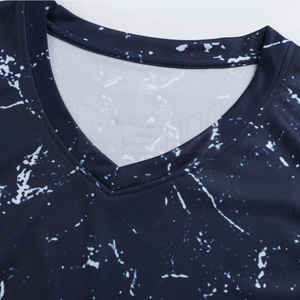 Uniforme de basket-ball respirant dernière mode impression personnalisée vêtements de sport de couleur unie grande taille disponible en option - Product Image 4