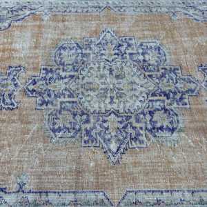 Alfombra Turca Grande de 5.9x9.6 pies, Ecológica, Vintage, Azul, con Diseño de Patchwork, Base de Látex y Pelo Mediano - Product Image 5