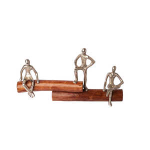 รูปปั้นไม้ทำด้วยมือรูปปั้นอลูมิเนียมเพื่อน3คนขนาดกำหนดเองสำหรับตกแต่งโต๊ะในบ้าน - Product Image 4