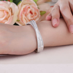 AMBER JEWELS Bracelet tennis de luxe pour femme en or massif 18 carats et plaqué or 10 carats, serti de diamants taille brillant en sangle géométrique - Product Image 3