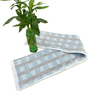 Serviette de plage en coton en gros avec logo et design personnalisés - Product Image 1