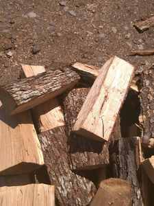 Caisses à palettes avec bois de chauffage - Chêne séché, frêne, hêtre, olive, tilleul - Product Image 4