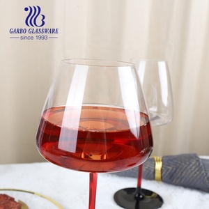 <span class=keywords><strong>Petit</strong></span> gobelet en <span class=keywords><strong>verre</strong></span> artisanal quantité minimale de commande peinture à la main couleur rouge et noir tige pelle série tulipe vin <span class=keywords><strong>champagne</strong></span> rhum <span class=keywords><strong>verre</strong></span> de service - Product Image 3