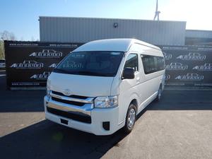 Autobús HiAce Usado de Techo Alto de 13 Plazas, Años 2019-2024, con Asientos de Tela, Disponible con Volante a la Izquierda y Derecha - Product Image 3