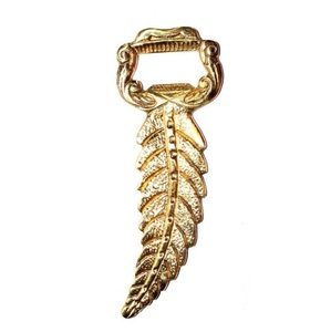 Abrebotellas de acero inoxidable de último diseño con abrebotellas chapado en oro Abridor de botellas de metal elegante con acabado de latón personalizado - Product Image 4