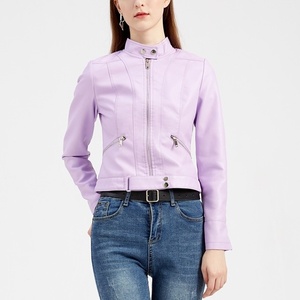 Chaqueta de Cuero Original para Mujer - Estilo Atrevido, Corte Motero, Diseño Tejido |   Imprescindible para la moda urbana: impermeable y ecológico - Product Image 1