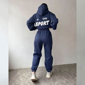 Conjunto de chándal con capucha transpirable de algodón 100% para mujer para la temporada de invierno - Product Image 6