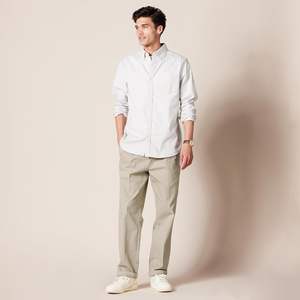 Pantalon chino à plis de coupe classique pour hommes, conçu pour résister aux plis, maintenant offert en tailles Big Tall fabriquées à partir d'un mélange luxueux - Product Image 5