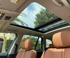 BMW X3 3.0 i AWD 2006 / Disponible à la vente avec faible kilométrage, moteur essence, véhicule bien entretenu et sans accident. Vente flash, conduite à gauche. - Product Image 4