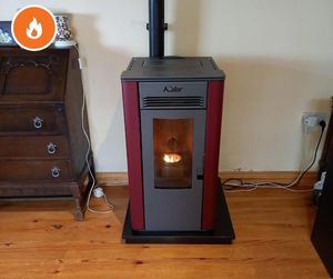Poêle à granulés de bois moderne de qualité supérieure, foyer polyvalent et élégant pour le chauffage domestique, idéal pour les villas, autoportant, extérieur, compatible charbon/charbon de bois - Product Image 1