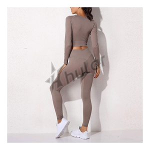 Women's Seamless Gym Fitness Yoga Set Long <b>Sleeve</b> Sports Jacket & <b>Short</b> Leggings with Embroidered Solid Pattern for Workouts - Product Image 4