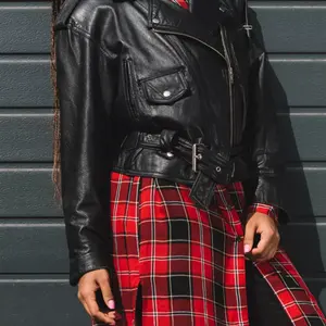 Veste en cuir d'agneau véritable pour femme, inspirée de la moto, avec broderie à motif uni, tissage au crochet - Product Image 5