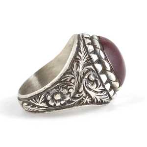 Bague pour homme en argent sterling 925 gravée à la main, pierre d'ambre rouge pressée taille radiant, motif géométrique, bijou à porter au quotidien - Product Image 3