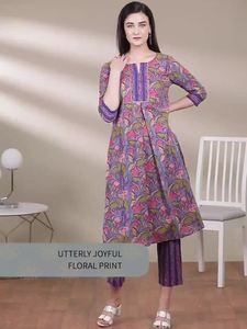 Mujeres étnicas púrpura floral impreso puro algodón Kurta con pantalones indio pakistaní salwaar kameez traje - Product Image 3