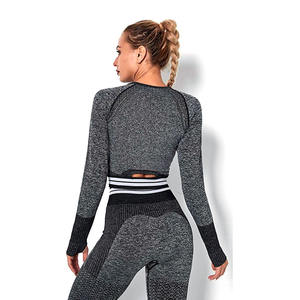 Nouvelle arrivée chaude Logo personnalisé femmes décontracté Fitness vêtements d'entraînement couleur unie deux pièces ensemble court longueur hauts dentelle décoration - Product Image 5