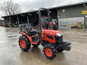 Tracteur à roues KUBOTA B1241 70HP utilisé pour la ferme et la maison avec composants de base moteur pompe à moteur roulement de boîte de vitesses - Product Image 4