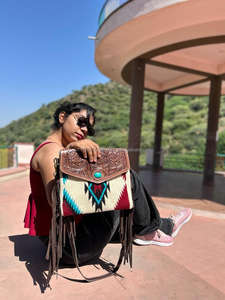 กระเป๋าถือลายหินเทอร์ควอยซ์สีเทอร์ควอยซ์สไตล์วินเทจที่มีนวัตกรรมใหม่กระเป๋าหนังชาวแอซเท็กสไตล์ตะวันตกที่มีขอบเป็นเอกลักษณ์แฟชั่นสำหรับผู้หญิง - Product Image 2