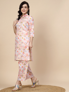 Femmes couleur blanche imprimé col cou genou longueur Polyester Kurta & Palazzo ensembles femmes Readymade vêtements ethniques ensembles en gros - Product Image 2