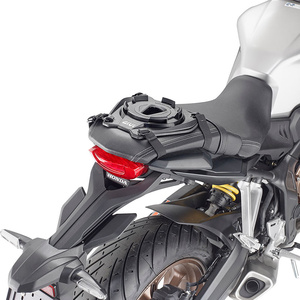 Base Universale GIVI S430 per Borsa Serbatoio Posteriore in Plastica - Product Image 1