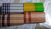 Nuevo Sarong Lungi de Algodón para Exportación, Unisex para Adultos, Prenda Tradicional con Diseño Personalizado, Patrón de Tejido de Colores, Cosido en Bangladesh