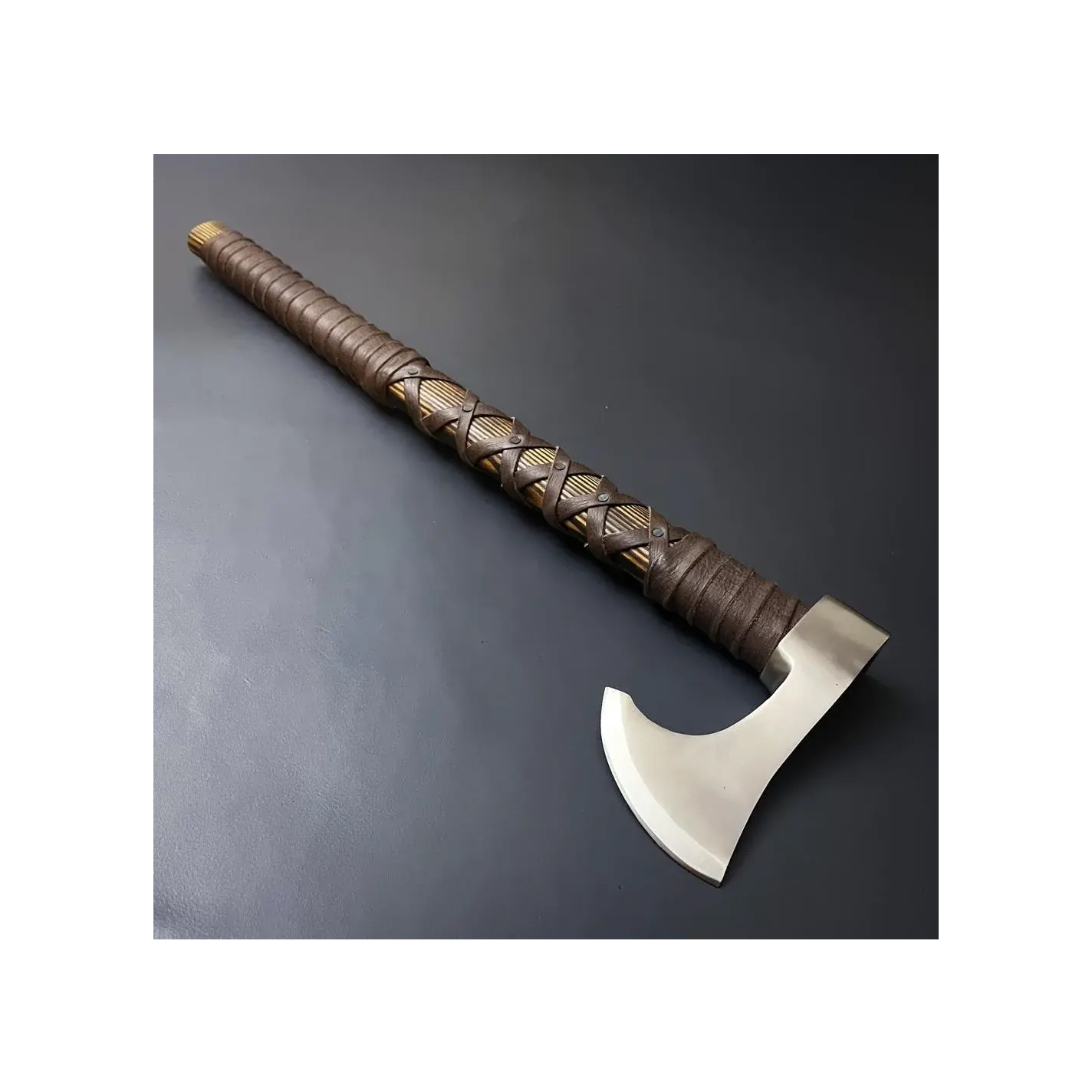 Rollo Viking Hache Viking en acier au carbone forgé avec tige en bois de rose, hache de Ragnar, hache de camping, hache nordique, hache faite à la main, hache cadeau