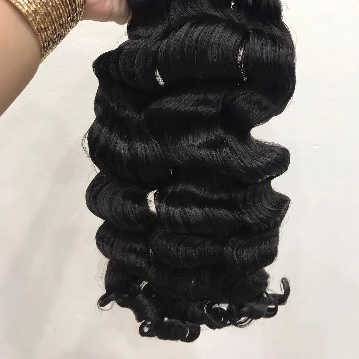 New Remy Double Machine Weft Burmese Curly Natural Color High Quality Human Hair From Vietnam Factory Wholesale