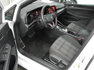 Volk-swagen Golf GTI 2024 en parfait état - Product Image 3