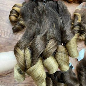 Cheveux bouclés et rebondissants à la vapeur, couleur ombrée, prêts à être expédiés, cheveux bruts, fournisseur de cheveux bruts, paquet de cheveux bruts, trame doublement tirée - Product Image 3