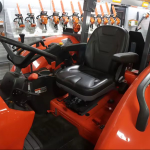 Tractor Kubota Modelo M7060HD con 64HP, 4WD, Embrague Hidráulico con Freno en Venta a Bajo Precio - Product Image 3