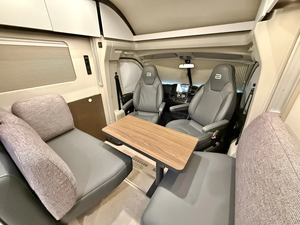 Compre una Autocaravana B=ü=r=s=t=n=e=r Signature 7.5 A-u-t-o-m-a-t-i-c 2026, Ideal para Viajes Cómodos de Larga Distancia, Lista para Enviar - Product Image 2