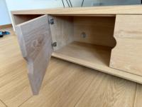 Meuble TV en chêne blanc, console multimédia en bois massif, meubles faits à la main avec des étagères ouvertes et des armoires disponibles en plusieurs tailles