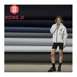 Venta al por mayor 92% Nylon 8% Spandex transpirable 70D mecánico Nylon Spandex caballería sarga impermeable tela para chaqueta al aire libre - Product Image 1
