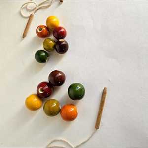 Perles à lacer en bois - Product Image 1