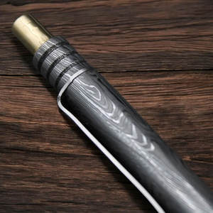 Bolígrafo de Acero de Damasco de Alta Gama con Cuerpo Duradero para Escritura Profesional y Uso en Oficina - Product Image 2