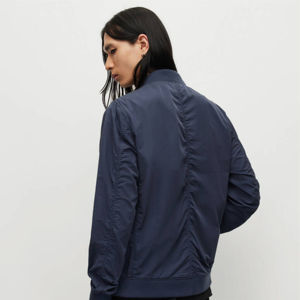 Chaquetas de bombardero de hombre transpirables cómodas con soporte de lona vintage con bordado de letras de tendencia de alta calidad de fabricante personalizado OEM - Product Image 3