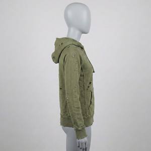 Sweat à capuche personnalisé pour femme, en molleton bouclette épais, imprimé hiver, vert olive, style vintage grunge, effet usé et déchiré avec trous de mites - Product Image 3